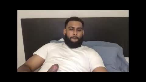 0beyme online show from November 2025 03:08:02 AM