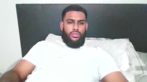 0beyme online show from November 2025 02:32:01 AM