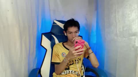 Snapshot of 0cir_asiansatisfy chatting on May 2026 02:01:02 PM RICK online show from May 2026 02:01:02 PM
