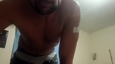 GiLLY online show from January 2026 05:01:01 AM