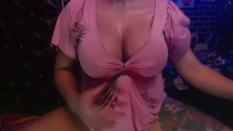 Snapshot of 11inchmonstercock4u chatting on June 2026 02:32:02 AM i am trixie im Your Selfsucking Mistress online show from June 2026 02:32:02 AM