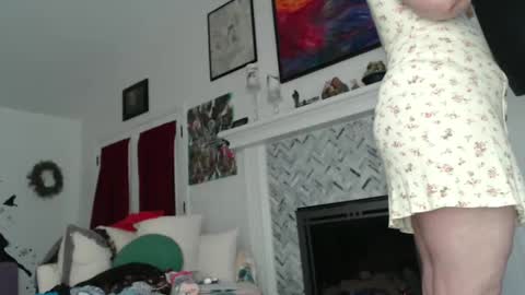 Aurora Willows online show from March 2025 11:44:02 AM