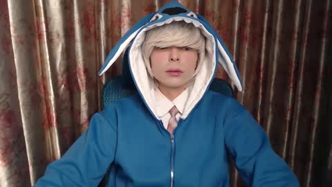 Angelfree online show from November 2025 03:56:02 PM