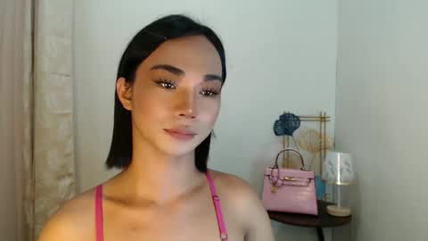 Snapshot of 18_nicole chatting on November 2025 04:55:01 AM barbie online show from November 2025 04:55:01 AM