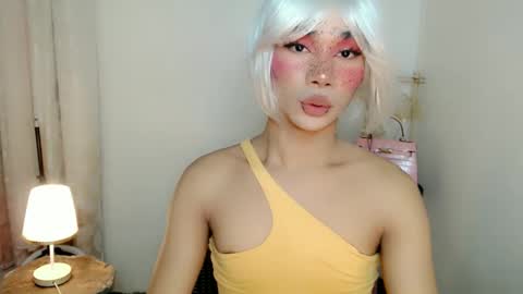 Snapshot of 18_nicole chatting on November 2025 08:13:01 AM barbie online show from November 2025 08:13:01 AM