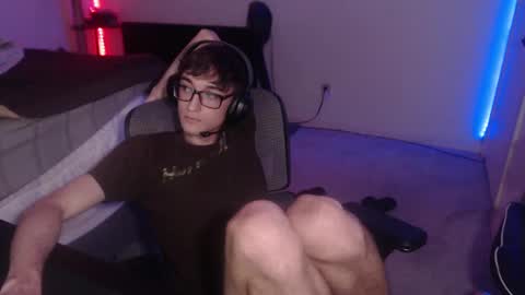 19yrboyhot online show from September 2025 12:54:01 AM