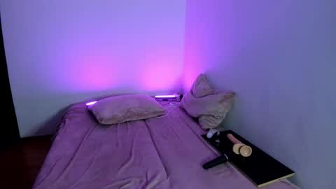 Snapshot of 19carla chatting on November 2025 05:29:02 AM Carl the good girl online show from November 2025 05:29:02 AM