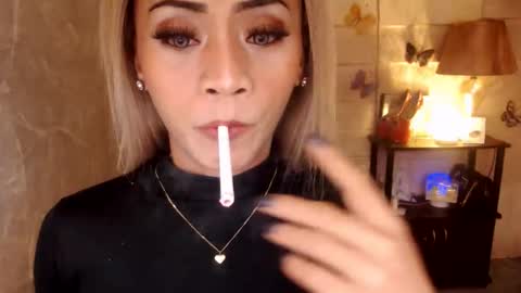 angel online show from November 2025 07:24:02 PM