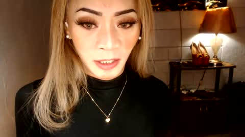 Snapshot of 1bigsurprise4you chatting on June 2026 07:19:01 PM angel online show from June 2026 07:19:01 PM