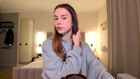 Snapshot of 1i1ypa1mer chatting on December 2024 05:59:02 PM Lily 3 online show from December 2024 05:59:02 PM