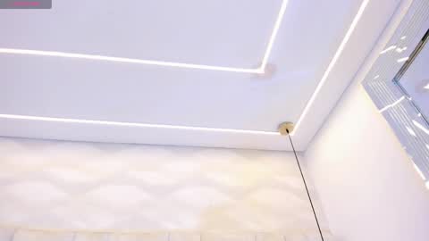 Nahomi online show from April 2026 10:56:02 PM