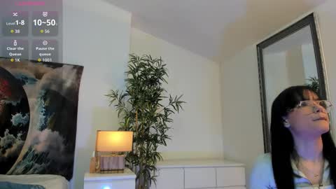 Moona  online show from March 2026 02:55:01 AM