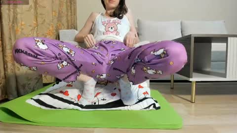 molly online show from June 2026 10:19:01 AM