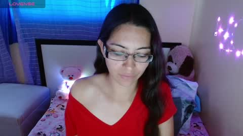Snapshot of 1sasha_grey__1 chatting on December 2024 11:40:02 PM paola online show from December 2024 11:40:02 PM