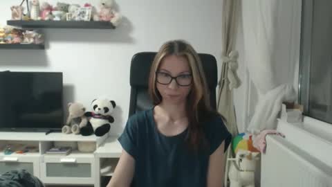 Vanessa   online show from February 2026 06:24:02 PM