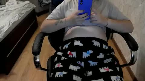 Snapshot of 1your_hot_girls chatting on October 2025 04:48:02 PM 1your_hot_girls online show from October 2025 04:48:02 PM