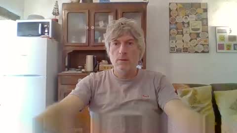 22esserre online show from November 2025 12:49:01 PM