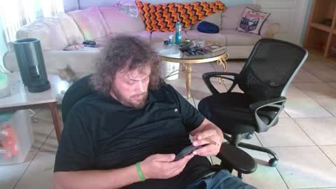 Snapshot of 2dirtyhillbillies chatting on May 2026 10:37:01 PM ThrillBilly online show from May 2026 10:37:01 PM