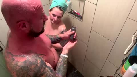 Zak and Raegan online show from October 2025 02:09:01 AM