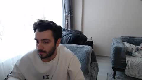 Snapshot of 2handsomeman chatting on April 2026 12:28:02 PM Berk online show from April 2026 12:28:02 PM