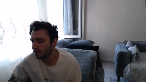 Snapshot of 2handsomeman chatting on April 2026 02:30:01 PM Berk online show from April 2026 02:30:01 PM