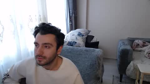 Snapshot of 2handsomeman chatting on April 2026 04:15:02 AM Berk online show from April 2026 04:15:02 AM