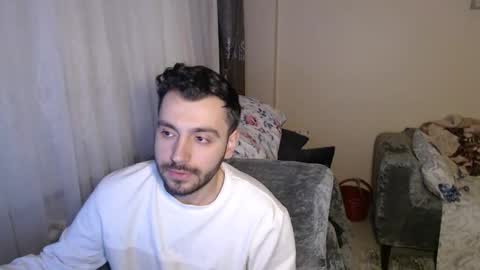 Snapshot of 2handsomeman chatting on May 2026 05:32:02 PM Berk online show from May 2026 05:32:02 PM