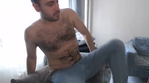 Snapshot of 2handsomeman chatting on May 2026 02:00:01 PM Berk online show from May 2026 02:00:01 PM