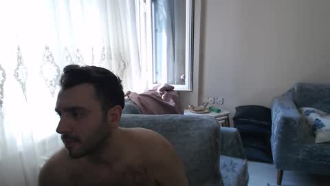 Snapshot of 2handsomeman chatting on May 2026 11:16:02 AM Berk online show from May 2026 11:16:02 AM