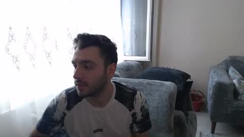 Snapshot of 2handsomeman chatting on May 2026 12:01:01 PM Berk online show from May 2026 12:01:01 PM