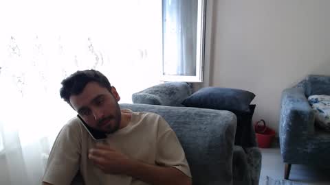 Snapshot of 2handsomeman chatting on May 2026 10:47:01 AM Berk online show from May 2026 10:47:01 AM