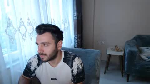 Snapshot of 2handsomeman chatting on May 2026 04:22:02 PM Berk online show from May 2026 04:22:02 PM