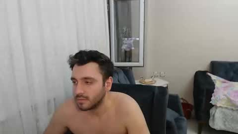 Snapshot of 2handsomeman chatting on May 2026 08:17:01 PM Berk online show from May 2026 08:17:01 PM