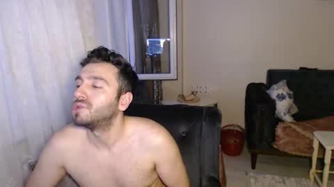 Snapshot of 2handsomeman chatting on June 2026 05:51:01 PM Berk online show from June 2026 05:51:01 PM
