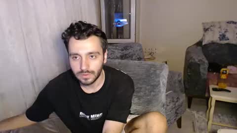 Snapshot of 2handsomeman chatting on June 2026 11:16:01 PM Berk online show from June 2026 11:16:01 PM