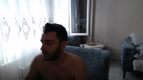 Snapshot of 2handsomeman chatting on June 2026 12:52:01 PM Berk online show from June 2026 12:52:01 PM