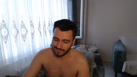 Snapshot of 2handsomeman chatting on June 2026 03:15:01 AM Berk online show from June 2026 03:15:01 AM