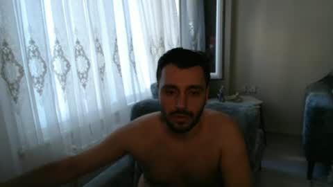 Snapshot of 2handsomeman chatting on June 2026 04:28:01 PM Berk online show from June 2026 04:28:01 PM