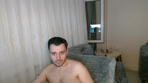 Snapshot of 2handsomeman chatting on June 2026 10:36:01 PM Berk online show from June 2026 10:36:01 PM