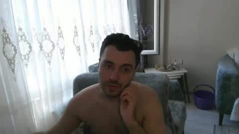 Snapshot of 2handsomeman chatting on June 2026 01:39:02 PM Berk online show from June 2026 01:39:02 PM