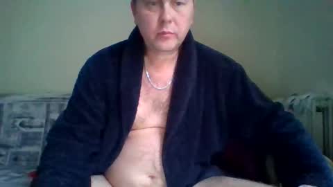 Snapshot of 2ndlipeater chatting on October 2025 06:55:01 AM Girts online show from October 2025 06:55:01 AM