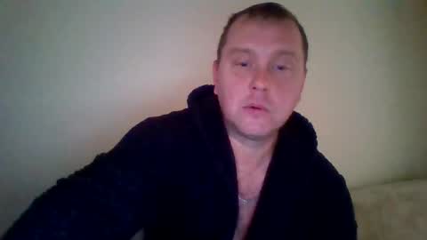 Snapshot of 2ndlipeater chatting on October 2025 07:07:02 AM Girts online show from October 2025 07:07:02 AM