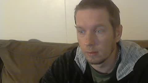 2small4you83 online show from December 2024 12:34:02 AM