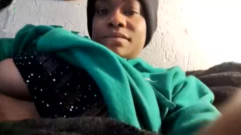 Snapshot of 2tsunamiiiwallker chatting on November 2025 12:05:02 PM 2tsunamiiiwallker online show from November 2025 12:05:02 PM