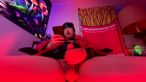 Snapshot of 420jizzva chatting on February 2025 03:12:02 AM Daddythickdick420 online show from February 2025 03:12:02 AM