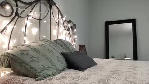 KC420Couple online show from April 2026 07:49:02 PM