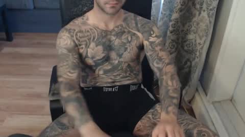 Snapshot of 420randomguy chatting on October 2025 06:06:01 PM Anomander Rake online show from October 2025 06:06:01 PM