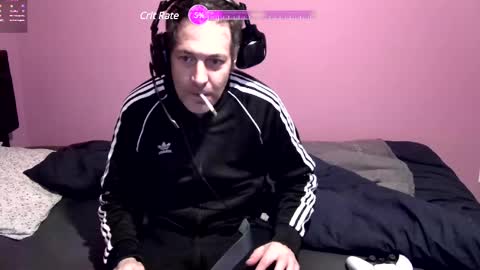 Larese Carlo online show from February 2025 09:20:01 AM