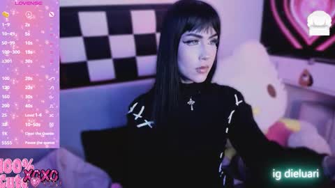 luarii   online show from December 2025 02:20:01 AM