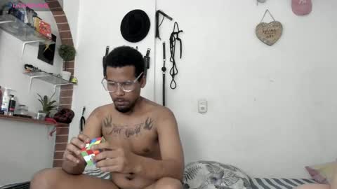 69blackwhite online show from March 2026 08:10:01 AM